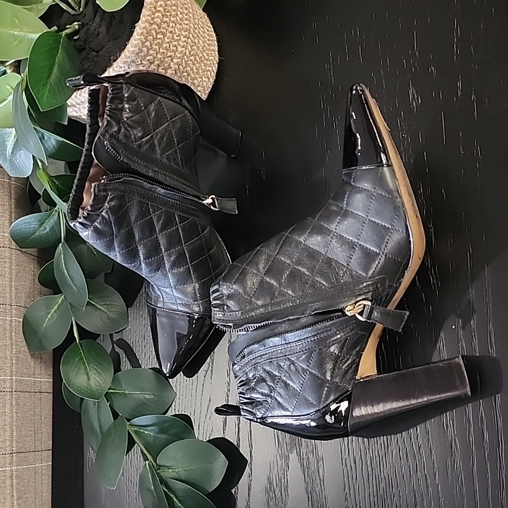 REISS Quilted Black Leather Ankle Boots 37 6.5 Booties Patent Captoe LUXURY - Picture 14 of 17